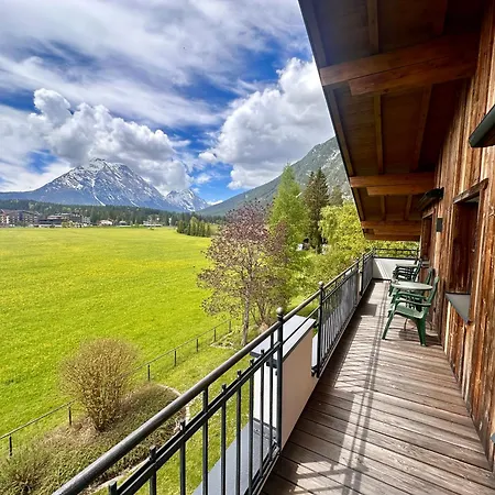 Aktiv * Лойташ